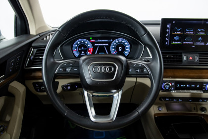 Продажа Audi Q5 II (FY) Рестайлинг 45 TFSI 2.0 AMT (265 л.с.) 2021 Белый в Автодом