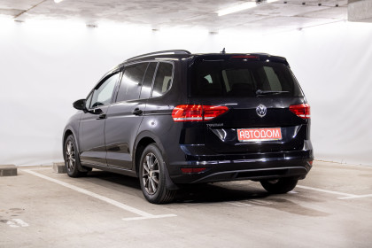 Продажа Volkswagen Touran II 1.6 AMT (115 л.с.) 2018 Черный в Автодом