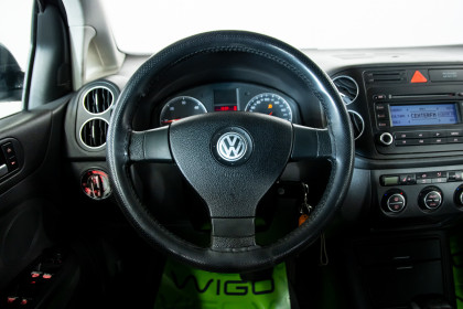 Продажа Volkswagen Golf Plus I 1.9 AMT (105 л.с.) 2006 Черный в Автодом