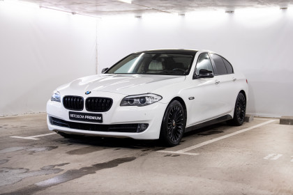Продажа BMW 5 серии VI (F10/F11/F07) 530d xDrive 3.0 AT (258 л.с.) 2011 Белый в Автодом