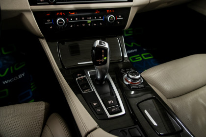 Продажа BMW 5 серии VI (F10/F11/F07) 530d xDrive 3.0 AT (258 л.с.) 2011 Белый в Автодом