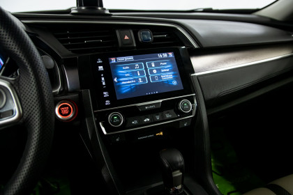 Продажа Honda Civic X 1.5 CVT (174 л.с.) 2018 Белый в Автодом