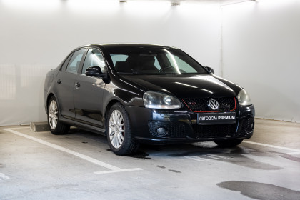 Продажа Volkswagen Jetta V 2.0 AMT (200 л.с.) 2005 Черный в Автодом