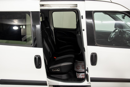 Продажа Fiat Doblo II Рестайлинг 1.6 MT (100 л.с.) 2017 Белый в Автодом