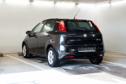 Продажа Fiat Punto III Grande Punto 1.4 MT (77 л.с.) 2006 Черный в Автодом