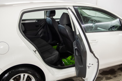 Продажа Volkswagen Golf VI 1.4 MT (80 л.с.) 2009 Белый в Автодом