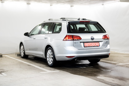 Продажа Volkswagen Golf VII 6-speed 1.6 MT (110 л.с.) 2016 Серебристый в Автодом