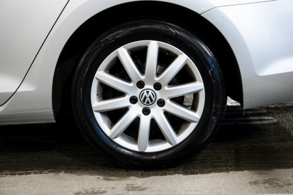 Продажа Volkswagen Golf VII 6-speed 1.6 MT (110 л.с.) 2016 Серебристый в Автодом