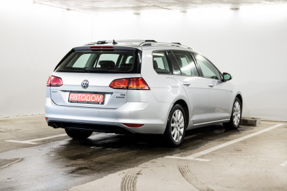 Продажа Volkswagen Golf VII 6-speed 1.6 MT (110 л.с.) 2016 Серебристый в Автодом