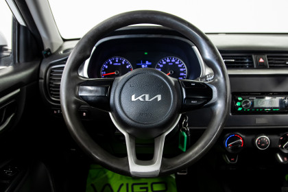 Продажа Kia Rio IV Рестайлинг 1.4 MT (100 л.с.) 2021 Белый в Автодом
