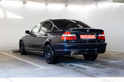 Продажа BMW 3 серии IV (E46) Рестайлинг 318i 2.0 MT (143 л.с.) 2003 Синий в Автодом
