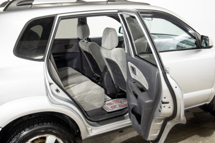 Продажа Hyundai Tucson I 2.0 MT (112 л.с.) 2005 Серебристый в Автодом