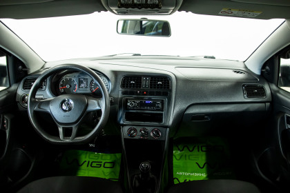 Продажа Volkswagen Polo V Рестайлинг 1.6 MT (110 л.с.) 2016 Серый в Автодом