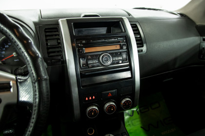 Продажа Nissan X-Trail II 2.0 MT (150 л.с.) 2010 Серый в Автодом