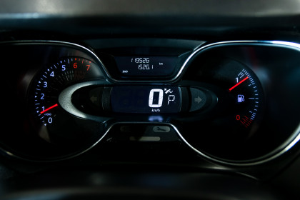 Продажа Renault Kaptur I 2.0 AT (143 л.с.) 2017 Коричневый в Автодом