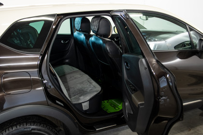 Продажа Renault Kaptur I 2.0 AT (143 л.с.) 2017 Коричневый в Автодом