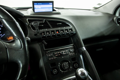 Продажа Peugeot 3008 I 1.6 MT (112 л.с.) 2012 Белый в Автодом