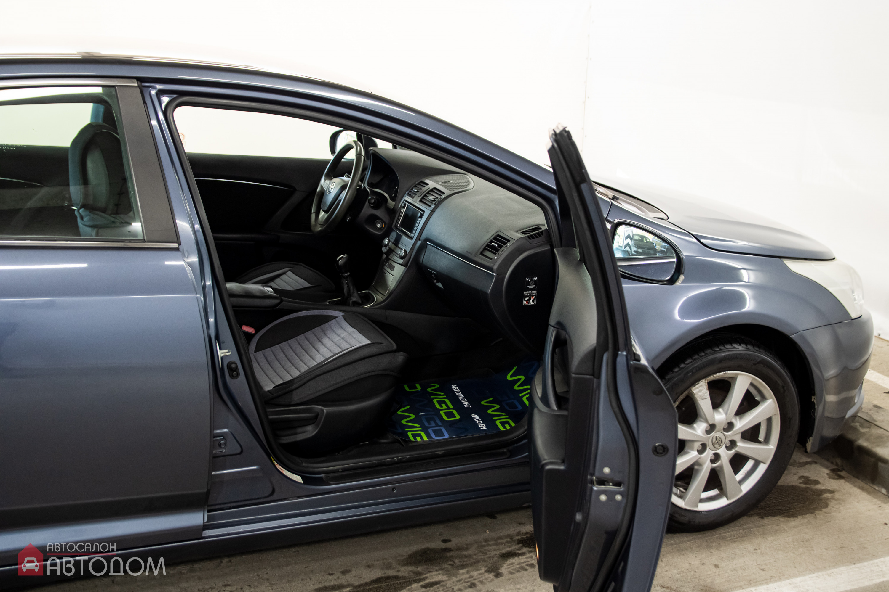  Avensis