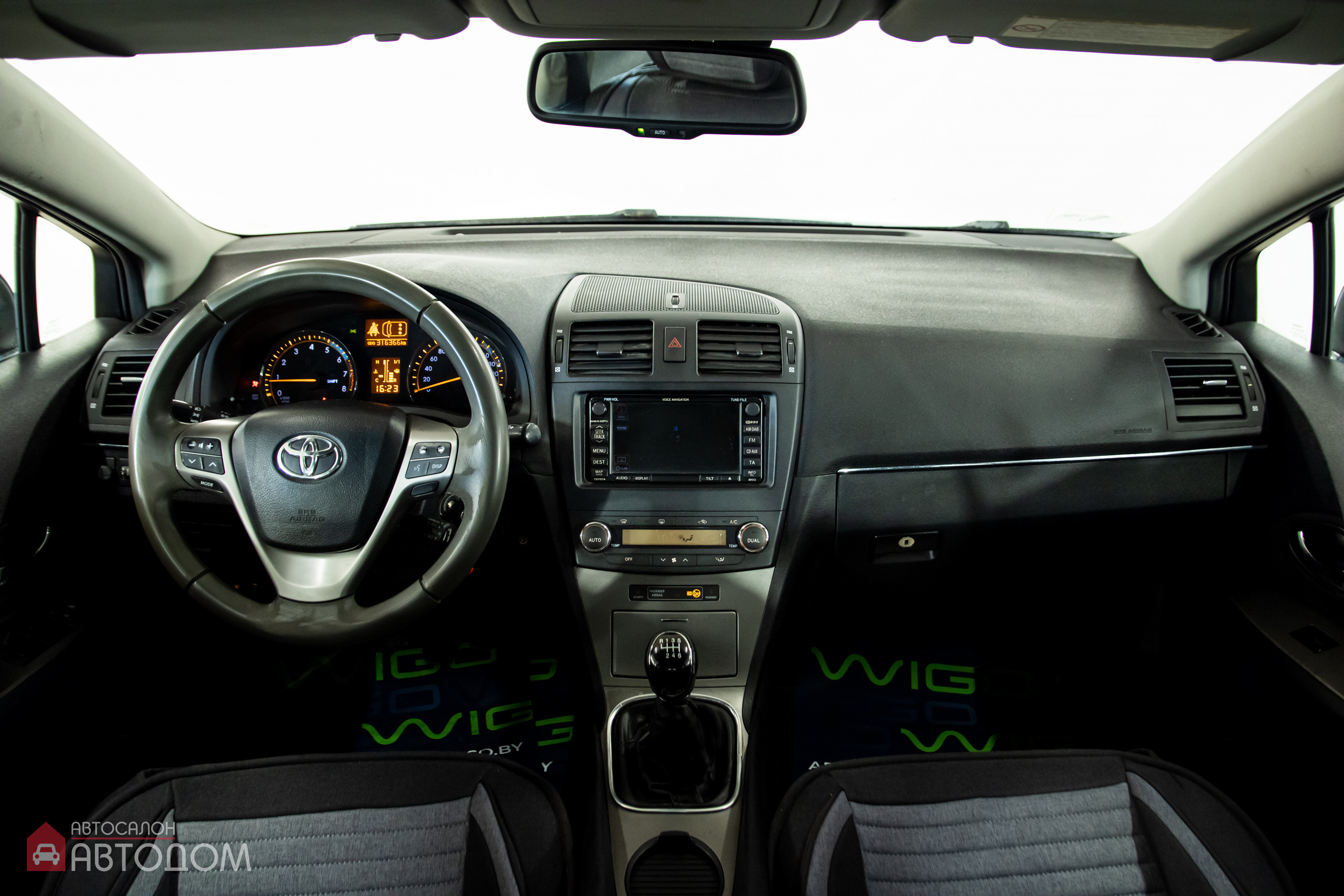  Avensis