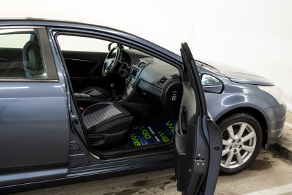 Продажа Toyota Avensis III 1.8 MT (147 л.с.) 2009 Серый в Автодом