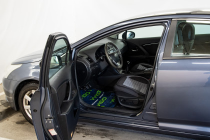 Продажа Toyota Avensis III 1.8 MT (147 л.с.) 2009 Серый в Автодом