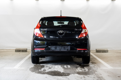 Продажа Hyundai Solaris I Рестайлинг 1.6 MT (123 л.с.) 2015 Черный в Автодом
