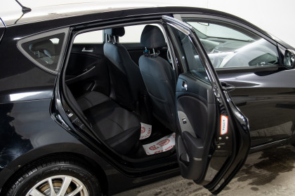 Продажа Hyundai Solaris I Рестайлинг 1.6 MT (123 л.с.) 2015 Черный в Автодом