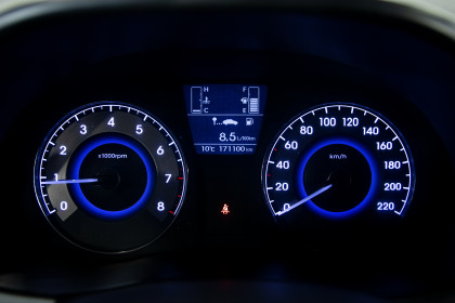 Продажа Hyundai Solaris I Рестайлинг 1.6 MT (123 л.с.) 2015 Черный в Автодом