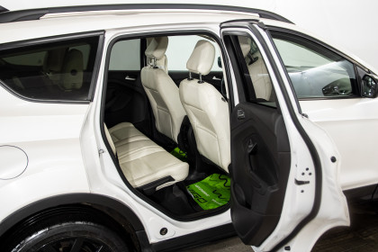 Продажа Ford Escape III Рестайлинг 1.5 AT (182 л.с.) 2018 Белый в Автодом