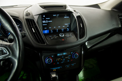 Продажа Ford Escape III Рестайлинг 1.5 AT (182 л.с.) 2018 Белый в Автодом