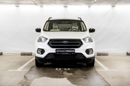 Продажа Ford Escape III Рестайлинг 1.5 AT (182 л.с.) 2018 Белый в Автодом