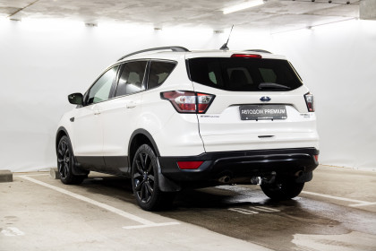Продажа Ford Escape III Рестайлинг 1.5 AT (182 л.с.) 2018 Белый в Автодом