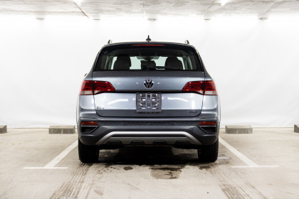 Продажа Volkswagen Taos I 1.5 AMT (158 л.с.) 2023 Серый в Автодом