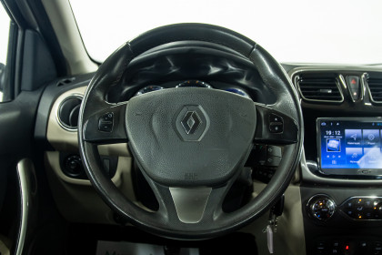 Продажа Renault Logan II 1.6 MT (102 л.с.) 2017 Белый в Автодом