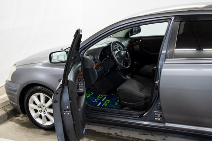 Продажа Toyota Avensis II 1.8 MT (129 л.с.) 2005 Серый в Автодом