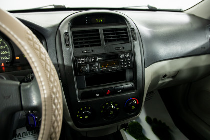 Продажа Kia Cerato I 1.6 MT (105 л.с.) 2005 Серебристый в Автодом