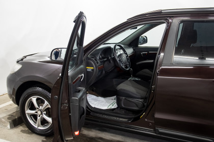 Продажа Hyundai Santa Fe II 2.2 AT (155 л.с.) 2007 Бордовый в Автодом
