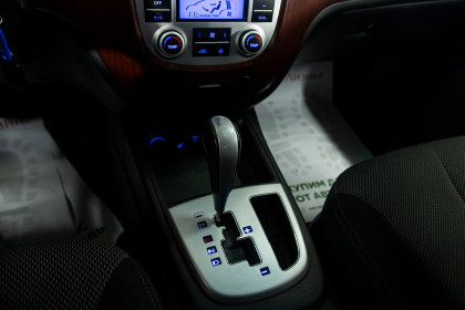 Продажа Hyundai Santa Fe II 2.2 AT (155 л.с.) 2007 Бордовый в Автодом