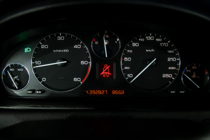 Продажа Peugeot 607 I 2.2 MT (133 л.с.) 2002 Серебристый в Автодом
