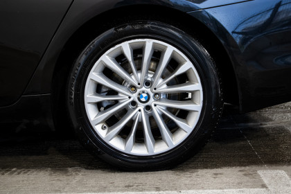 Продажа BMW 5 серии VII (G30/G31/G38) 520d 2.0 AT (190 л.с.) 2019 Черный в Автодом