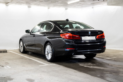 Продажа BMW 5 серии VII (G30/G31/G38) 520d 2.0 AT (190 л.с.) 2019 Черный в Автодом