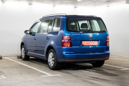 Продажа Volkswagen Touran I Рестайлинг 1.6 MT (102 л.с.) 2008 Синий в Автодом