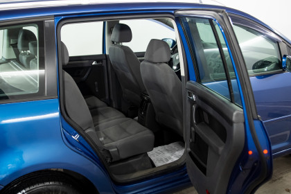 Продажа Volkswagen Touran I Рестайлинг 1.6 MT (102 л.с.) 2008 Синий в Автодом