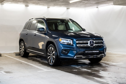 Продажа Mercedes-Benz GLB I (X247) 250 2.0 AMT (224 л.с.) 2022 Синий в Автодом