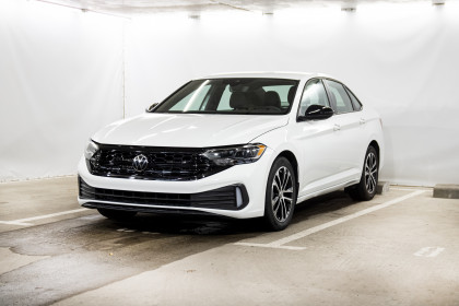 Продажа Volkswagen Jetta VII Рестайлинг 1.5 AT (158 л.с.) 2024 Белый в Автодом