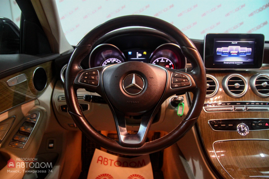 Продажа Mercedes-Benz C-Класс IV (W205) 180 1.6 AT (156 л.с.) 2015 Черный в Автодом