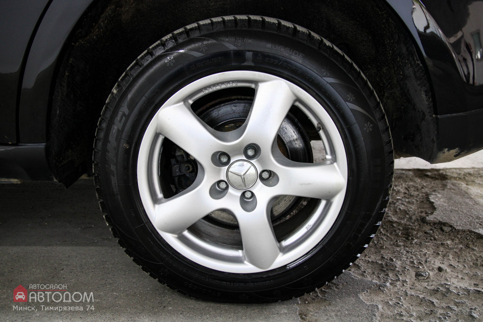 Продажа Mercedes-Benz M-Класс I (W163) Рестайлинг 350 3.7 AT (235 л.с.) 2005 Черный в Автодом