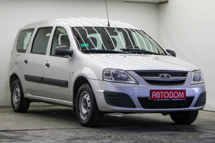 Продажа LADA (ВАЗ) Largus I 1.6 MT (105 л.с.) 2013 Серебристый в Автодом