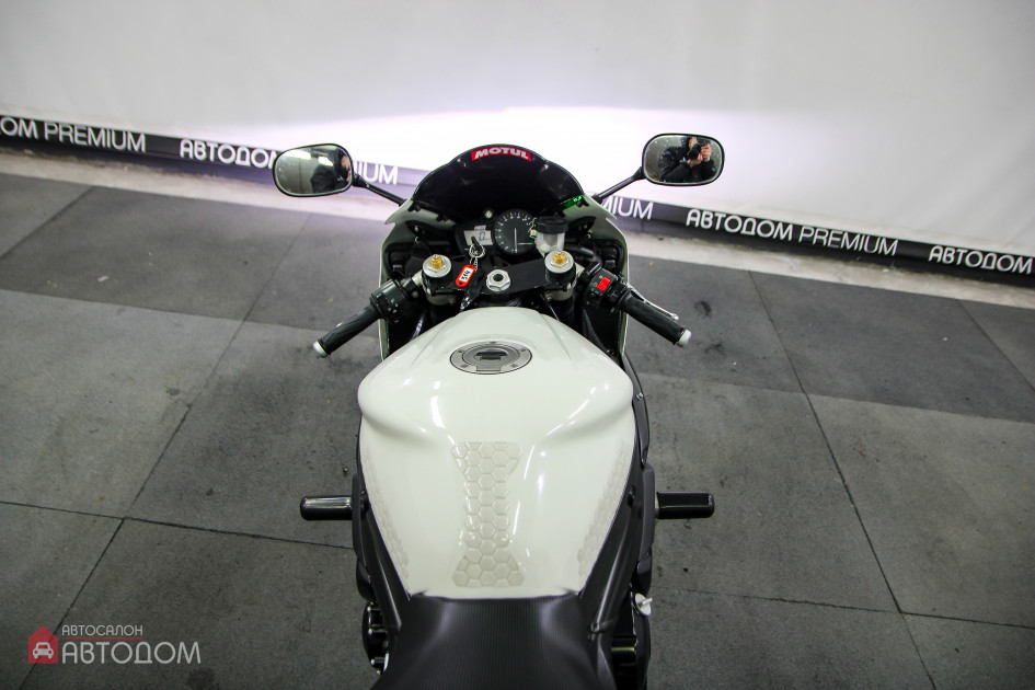 Продажа Yamaha YZF-R1 2003 Белый в Автодом
