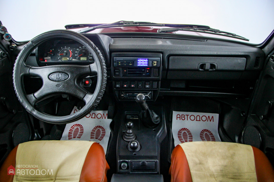 Продажа LADA (ВАЗ) 2121 (4x4) I Рестайлинг 1.7 MT (83 л.с.) 2014 Бордовый в Автодом
